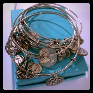Alex And Ani bracelet bundle (6)💖